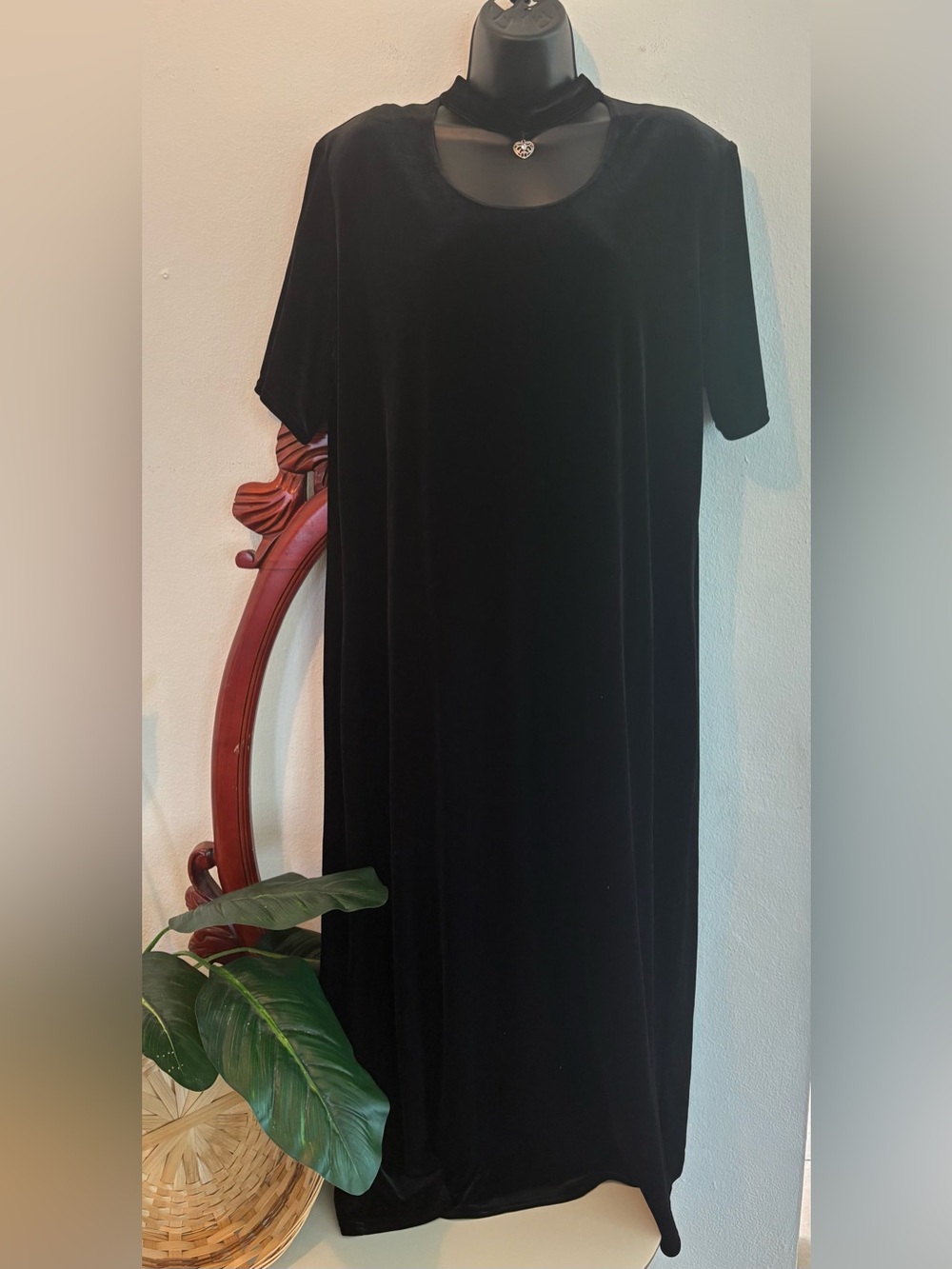 Y2K Whimsigoth Fashion Bug Black Velvet Short Sleeve Keyhole Maxi Dress